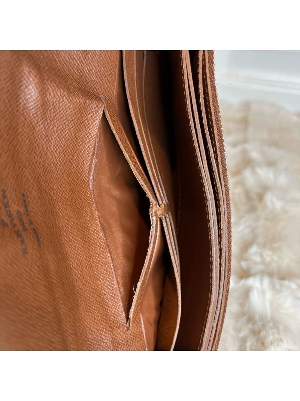 LOUIS VUITTON 2005 LV MONOGRAM ACCORDEON WALLET - Picture 9 of 13